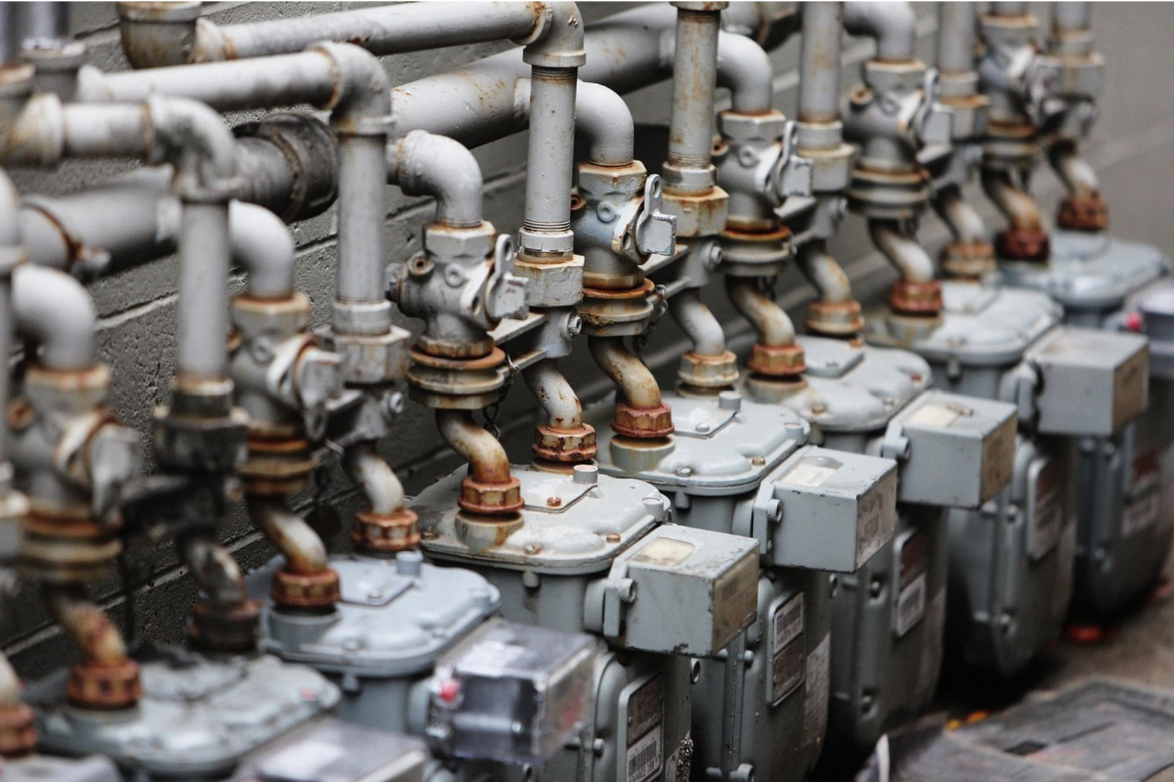 تجهيز صمامات و ملحقات انابيب لمشروع انبوب الغاز المغذي ( محمودية - بسماية ) 42 عقدة